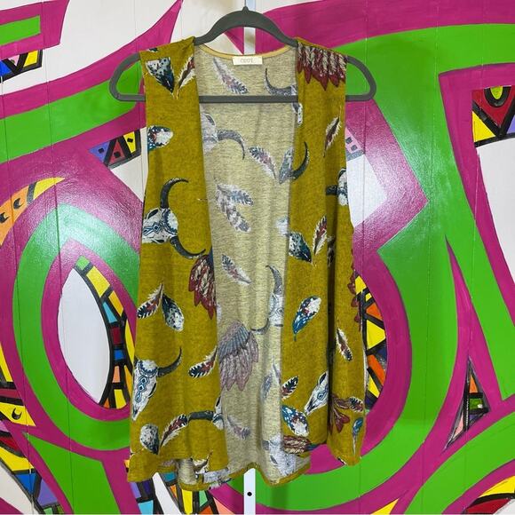 Oddy, Steer and Headdress Vest with Pockets. Size Small. Excellent condition! - Picture 1 of 6